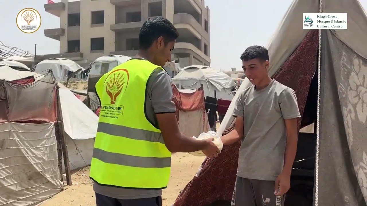 Bread Distribution (39) to the Displaced Families in Gaza, Thanks to King's Cross Mosque